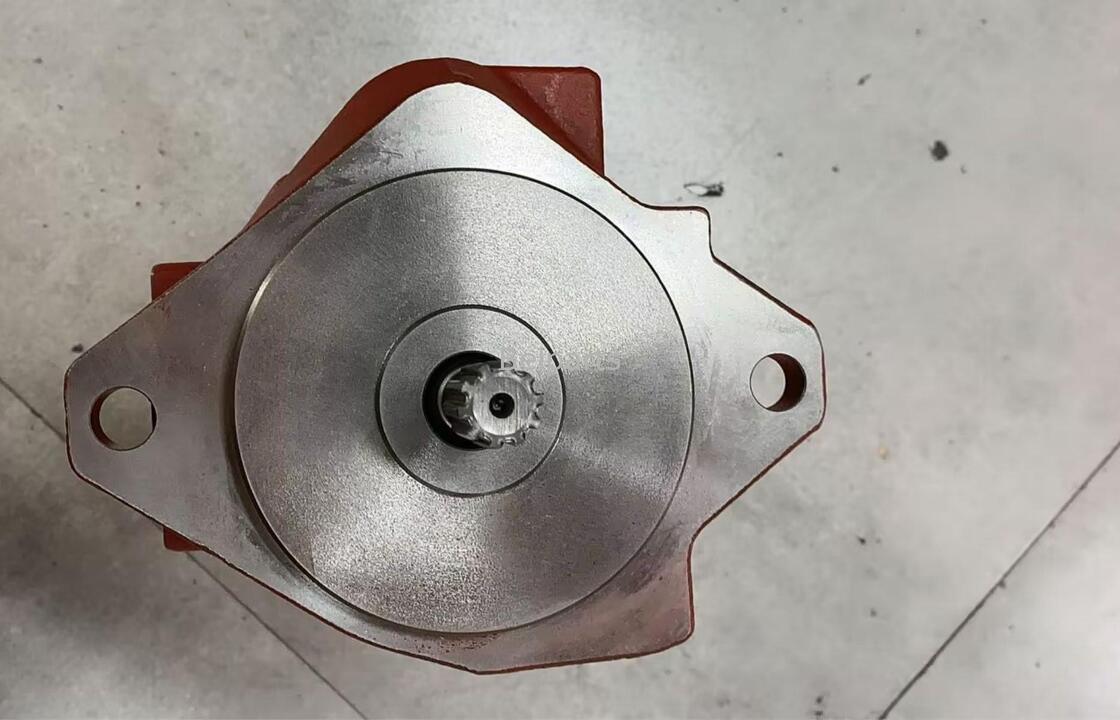 हाइड्रोलिक पंप Kubota U17-3 KX41-3 KX018-4 मिनी खुदाई भागों PVD-00B-15P-5G3-4982A मुख्य पिस्टन पंप RB238-61112 RB238-61110 RG138-61110 RG138-61114 RG138-61113