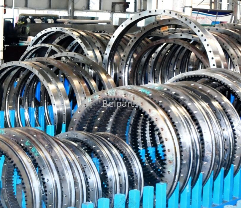 SH200-5 सुमितोमो उत्खनन उपकरण के लिए स्विंग असर KRB11710 स्विंग सर्कल स्विंग रिंग