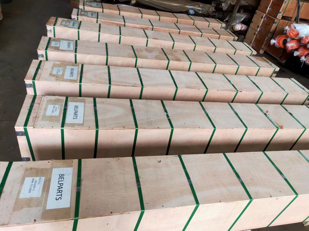 EC240BLC EC240B एक्सकेवेटर स्पेयर पार्ट्स के लिए हाइड्रोलिक बूम सिलेंडर VOE14510808 VOE14514840 Aftermarket उच्च गुणवत्ता