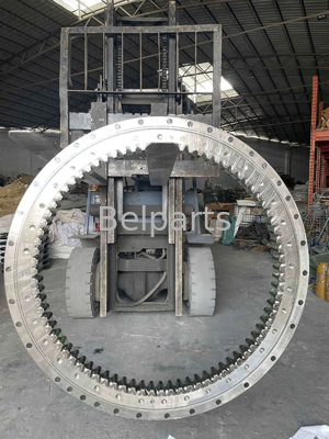 खुदाई मशीन स्विंग स्लीविंग बीयरिंग्स DX140W स्लीविंग रिंग बीयरिंग्स Doosan पार्ट्स के लिए